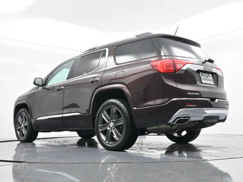 2017 GMC Acadia Denali