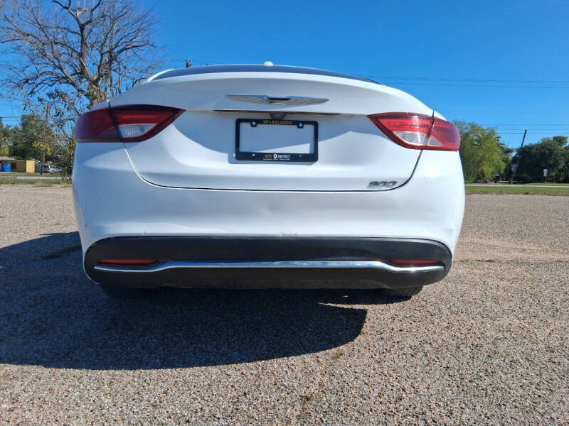 2015 Chrysler 200 Limited