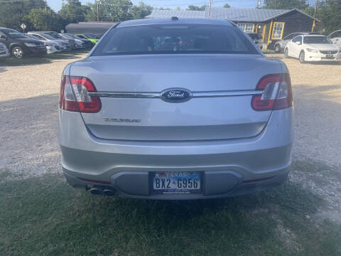 2010 Ford Taurus SE