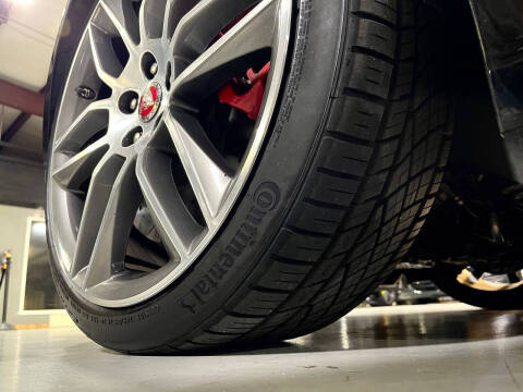 2015 Jaguar F-TYPE R