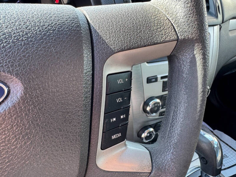 2012 Ford Fusion SE