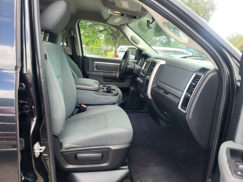 2017 RAM 1500 SLT