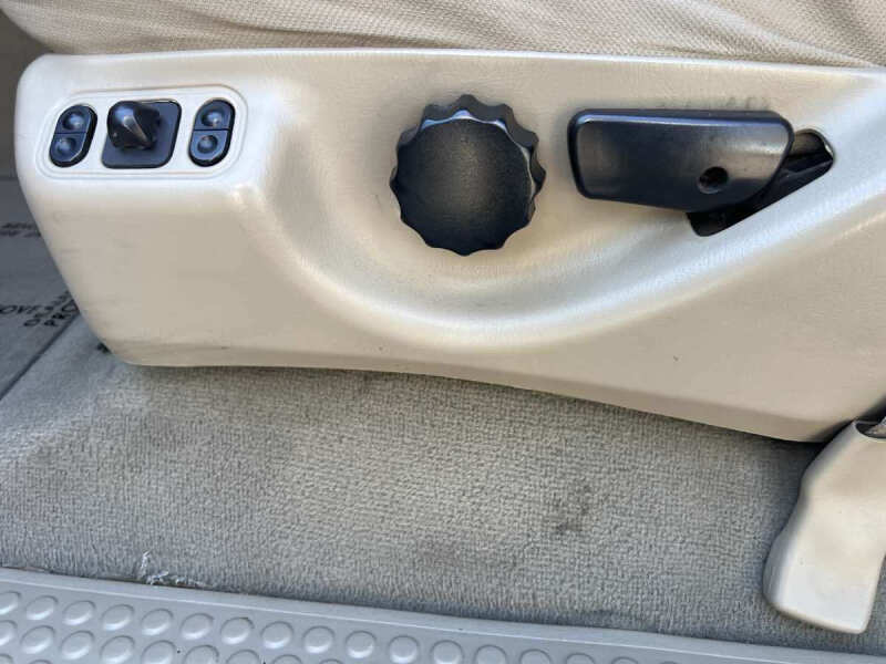 2005 Ford Excursion XLT