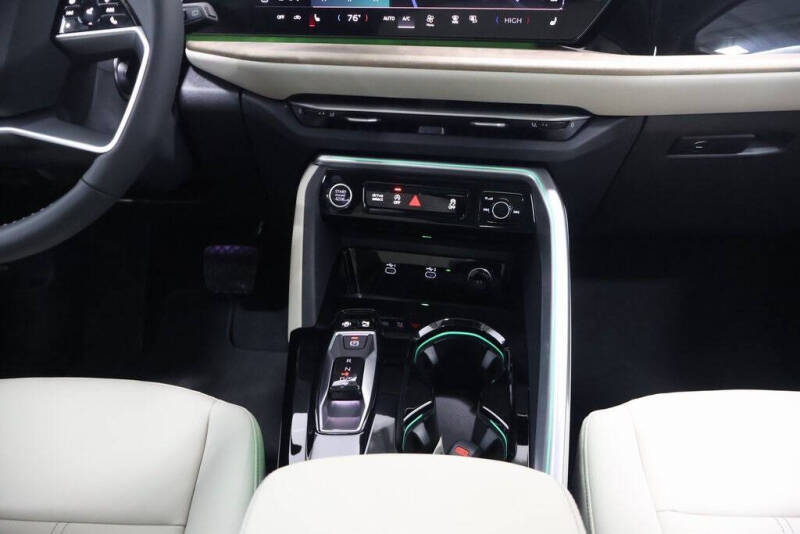 2025 Audi Q5 quattro Premium Plus TFSI