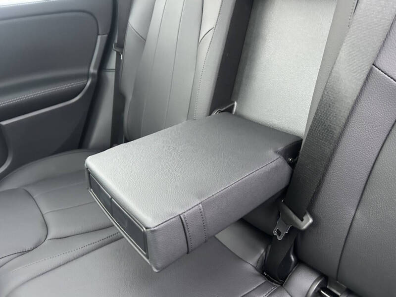 2025 Mercedes-Benz GLB GLB 250 4MATIC