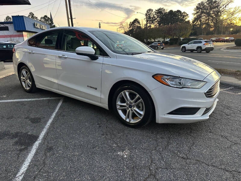 2018 Ford Fusion Hybrid S's photo