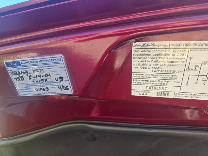 2004 Ford Thunderbird Deluxe