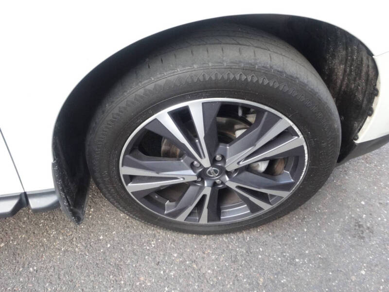 2018 Nissan Pathfinder SL