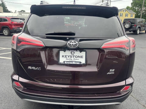2017 Toyota RAV4 SE