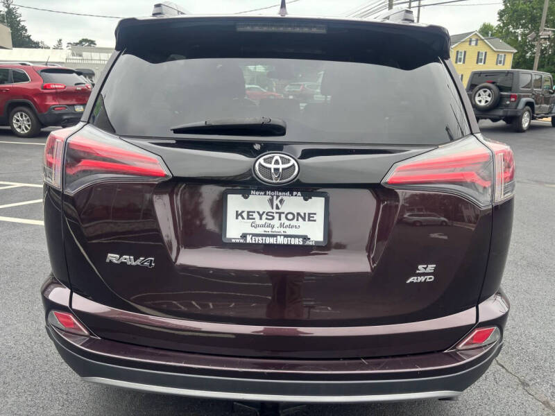 2017 Toyota RAV4 SE