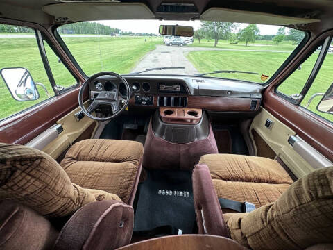 1984 Dodge Ram Van