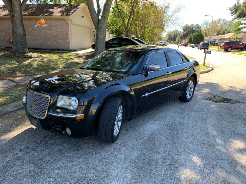 2006 Chrysler 300 for sale at Demetry Automotive in Houston TX