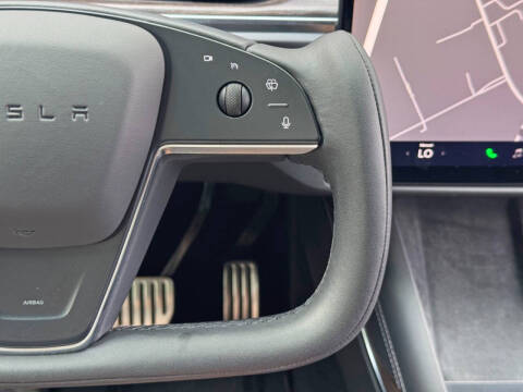 2023 Tesla Model X Standard Range