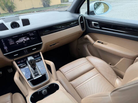 2019 Porsche Cayenne S