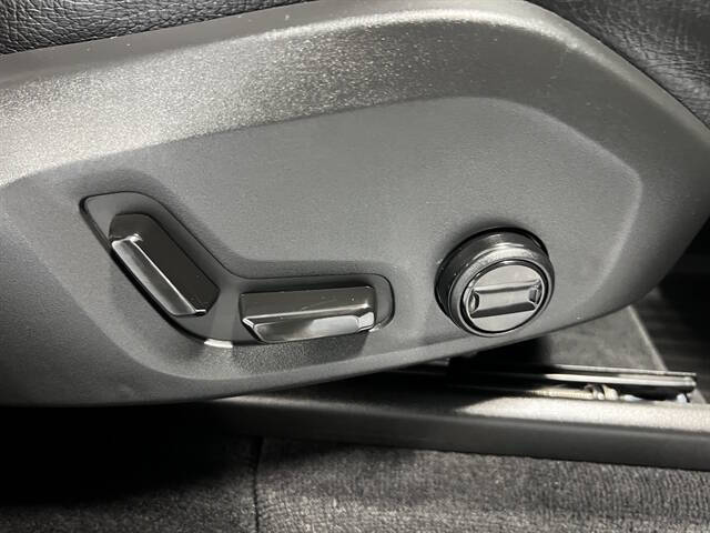 2023 Volvo XC90 B6 Plus Bright Theme 7P