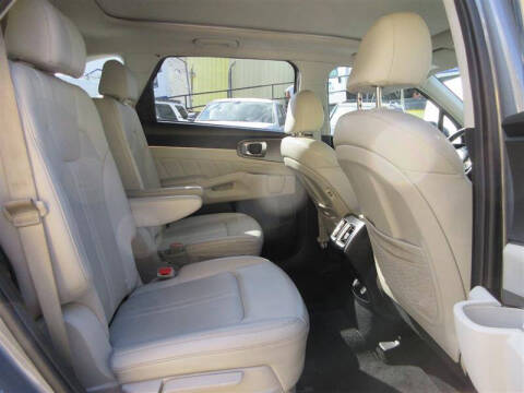 2023 Kia Sorento SX