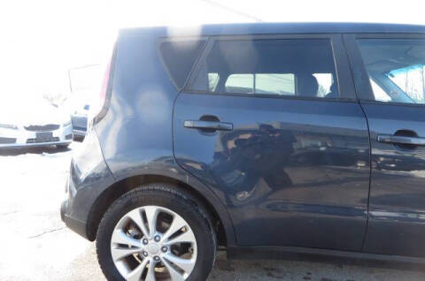 2015 Kia Soul +