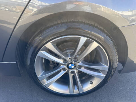 2017 BMW 3 Series 330i