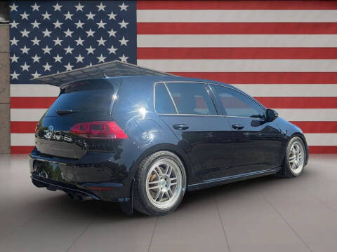 2017 Volkswagen Golf R 4Motion