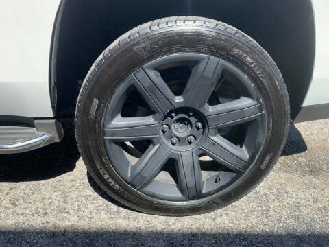 2016 Cadillac Escalade Luxury Collection