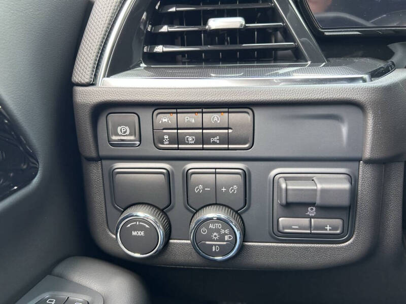 2025 Chevrolet Tahoe RST