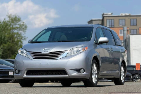 2015 Toyota Sienna