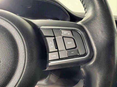 2020 Jaguar E-PACE P250 SE