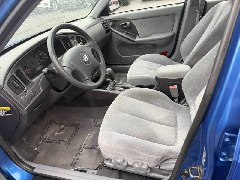 2004 Hyundai Elantra GLS