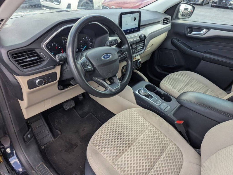 2021 Ford Escape SE