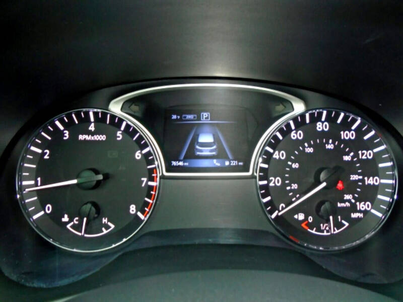 2017 Nissan Pathfinder SL