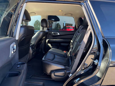 2018 Nissan Pathfinder SL