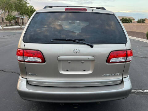2002 Toyota Sienna XLE