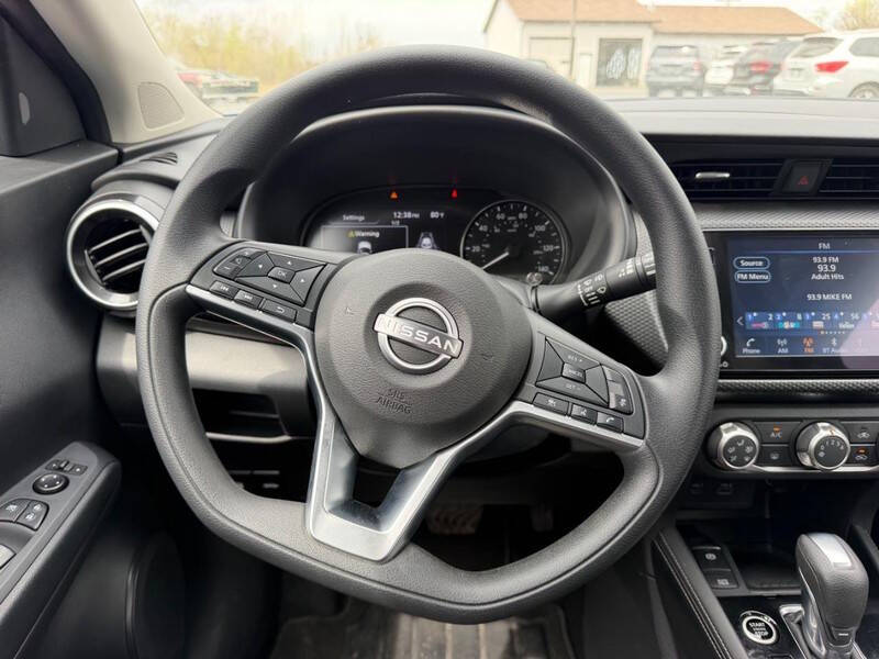 2024 Nissan Kicks SV
