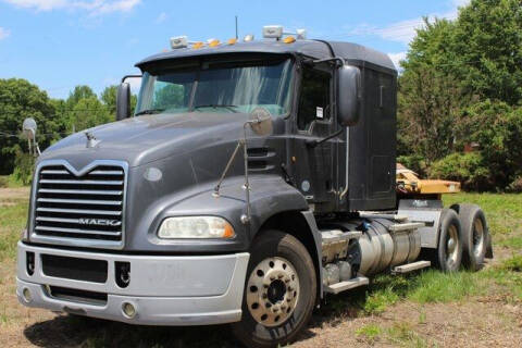 2013 Mack Pinnacle