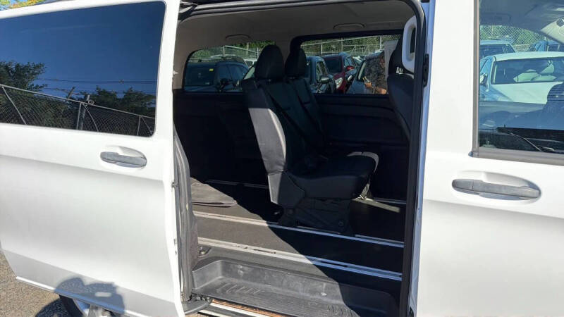 2017 Mercedes-Benz Metris