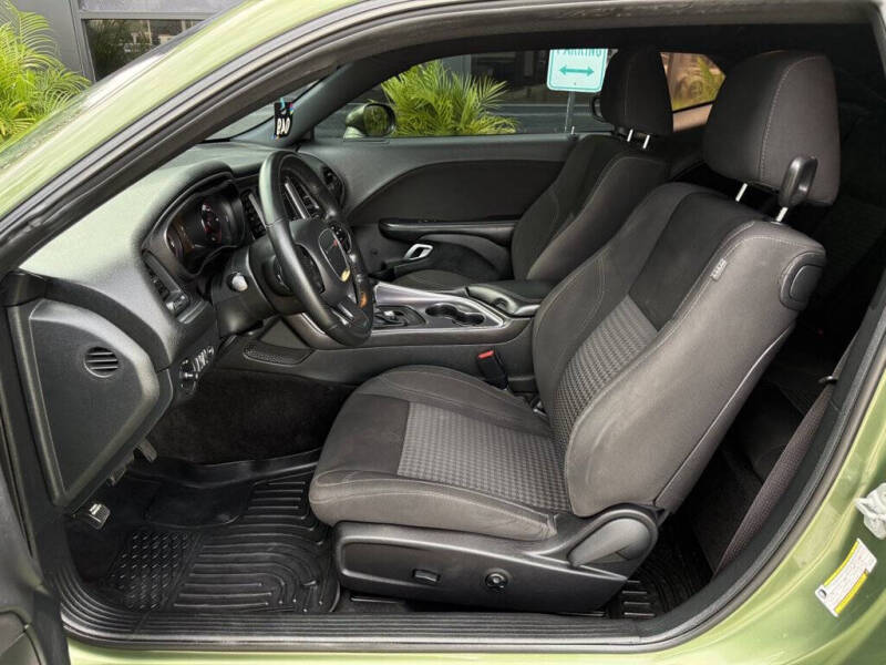 2018 Dodge Challenger SXT