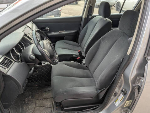 2012 Nissan Versa 1.8 S