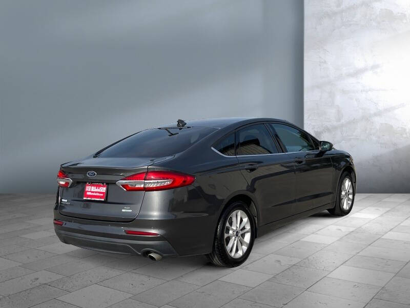 2020 Ford Fusion SE