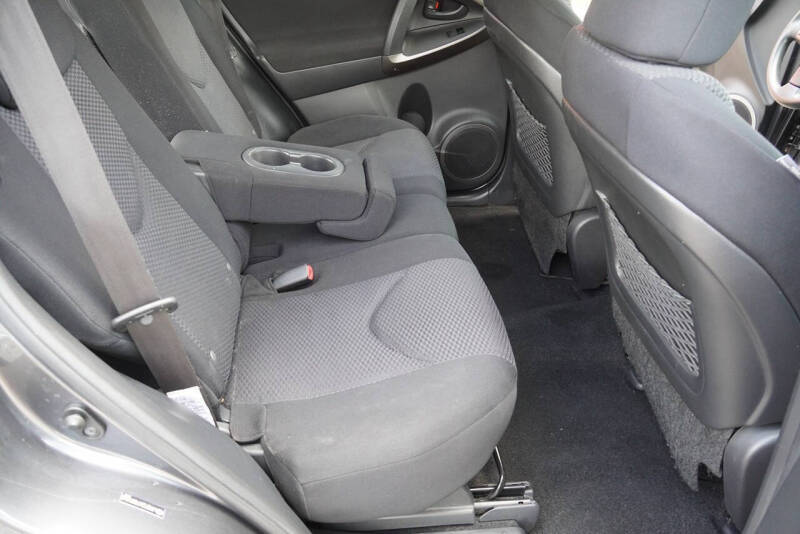 2009 Toyota RAV4 Sport