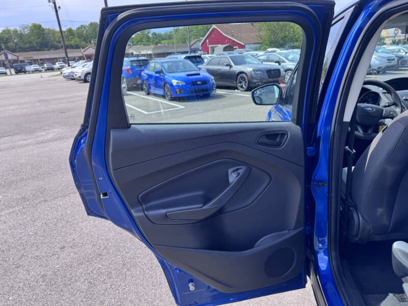 2019 Ford Escape S