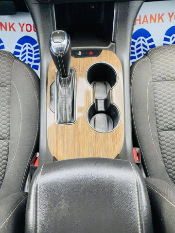 2017 GMC Acadia SLE-1