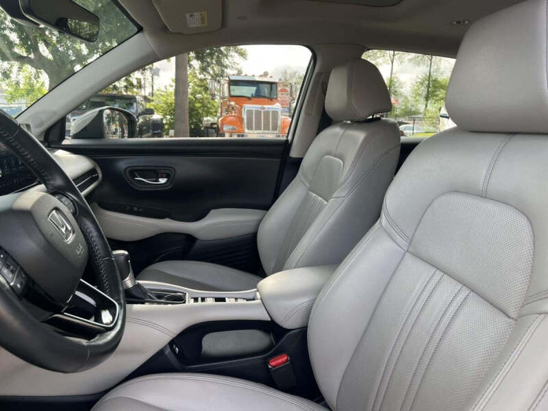 2023 Honda HR-V EX-L