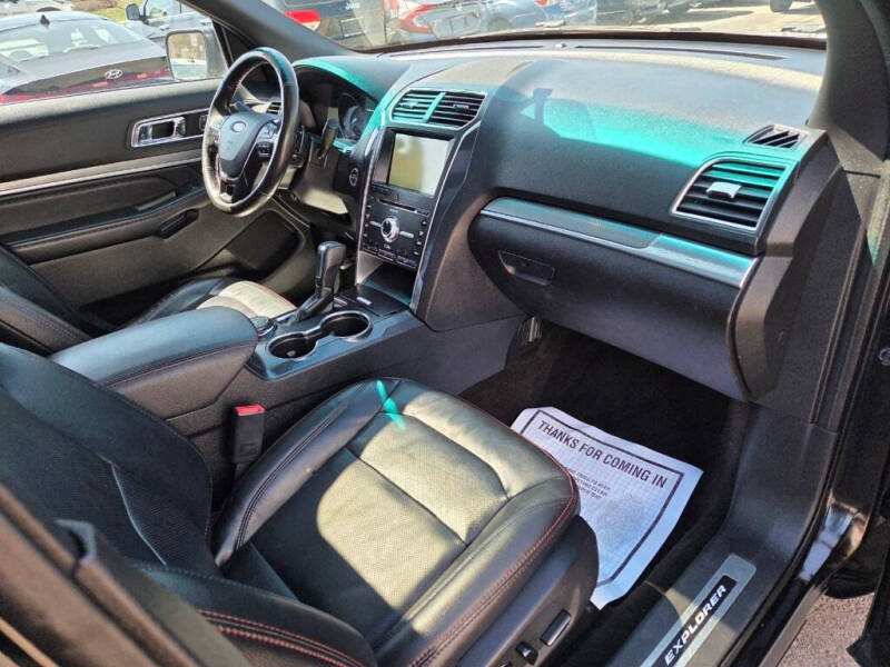 2016 Ford Explorer Sport