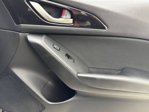 2016 Mazda MAZDA3 i Touring