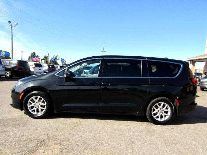 2017 Chrysler Pacifica Touring