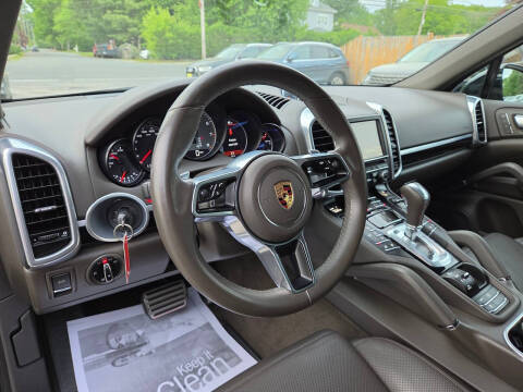 2016 Porsche Cayenne S