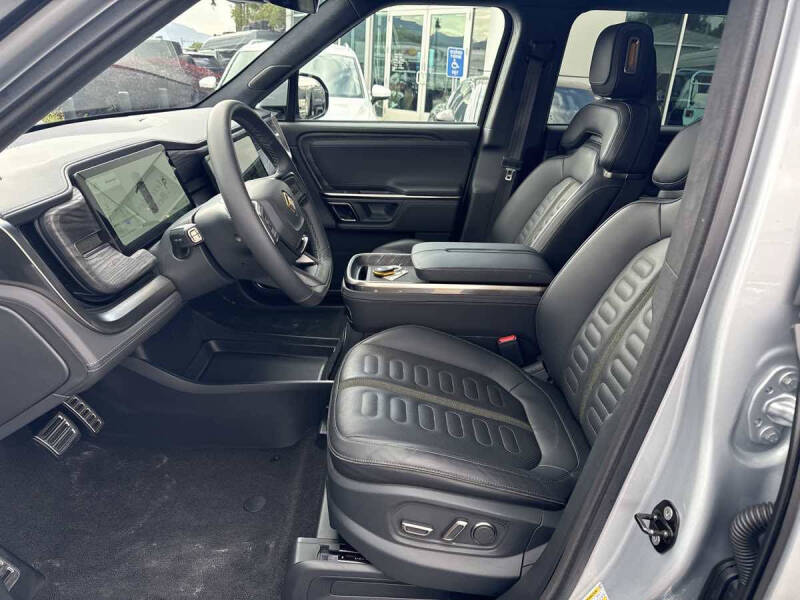 2022 Rivian R1S Launch Edition