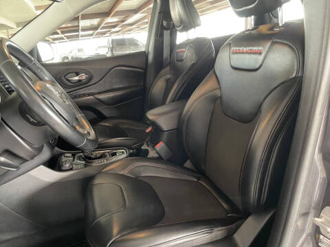 2020 Jeep Cherokee Trailhawk