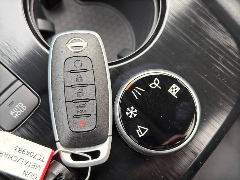 2026 Nissan Rogue SV