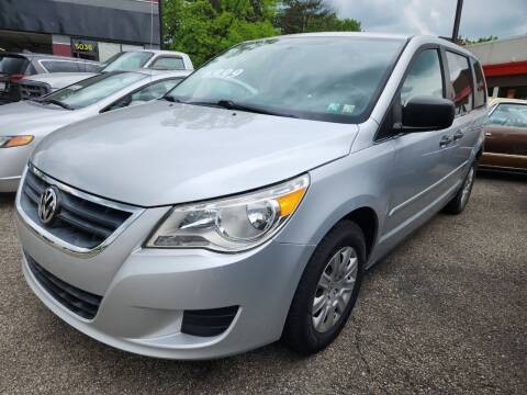 2010 Volkswagen Routan for sale at Wildwood Motors in Gibsonia PA